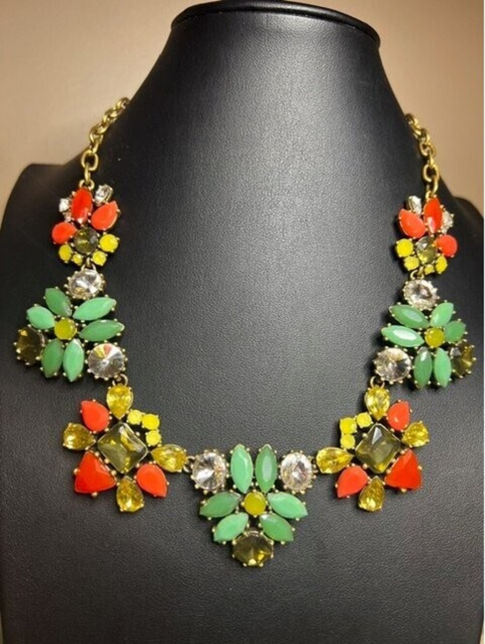 B7035 Stella & Dot Statement Bib Necklace Adjustable Floral Rhinestone Colorful